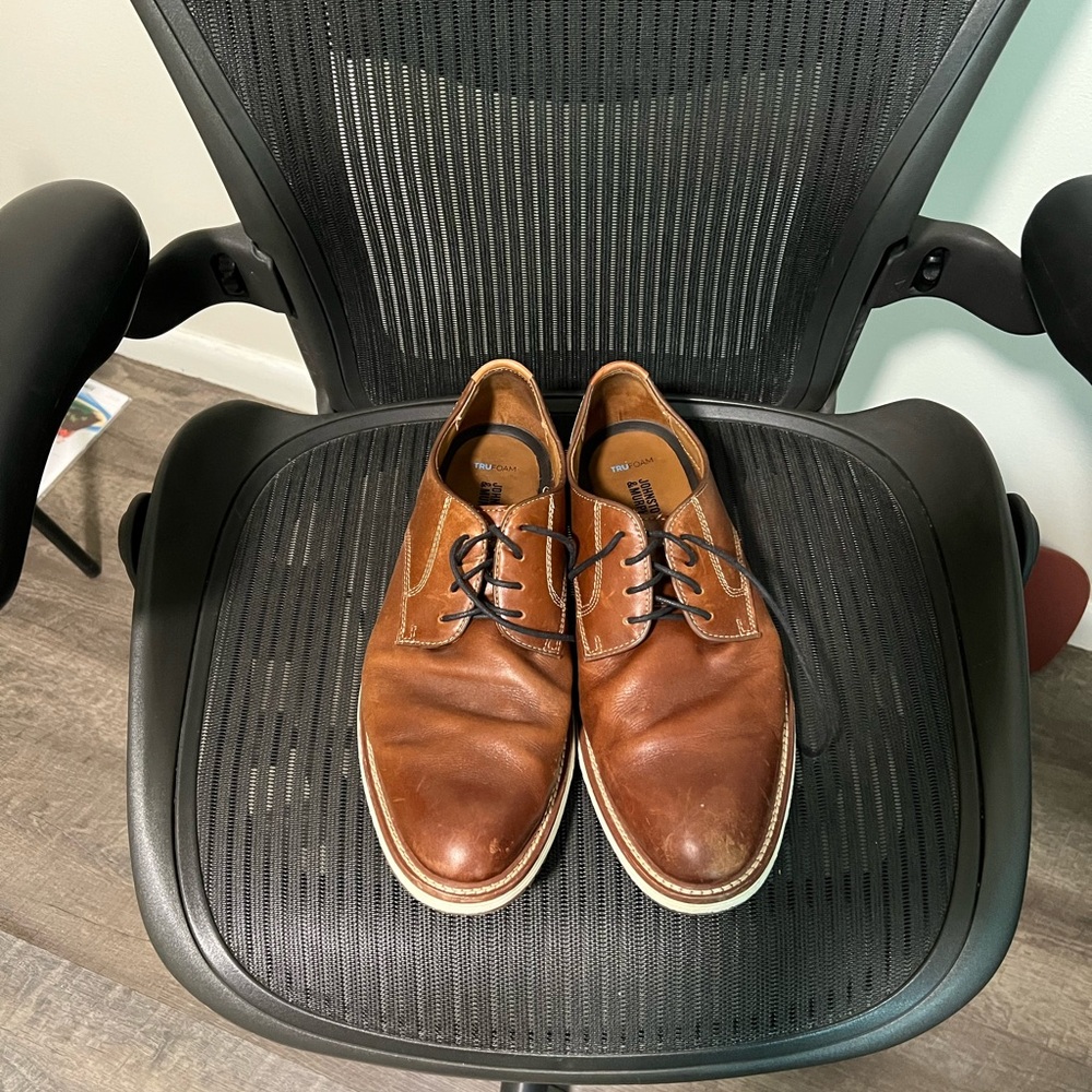 Johnston & Murphy Tan Leather Oxfords